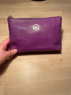 Michael Kors Pebbled leather pouch / clutch / purse